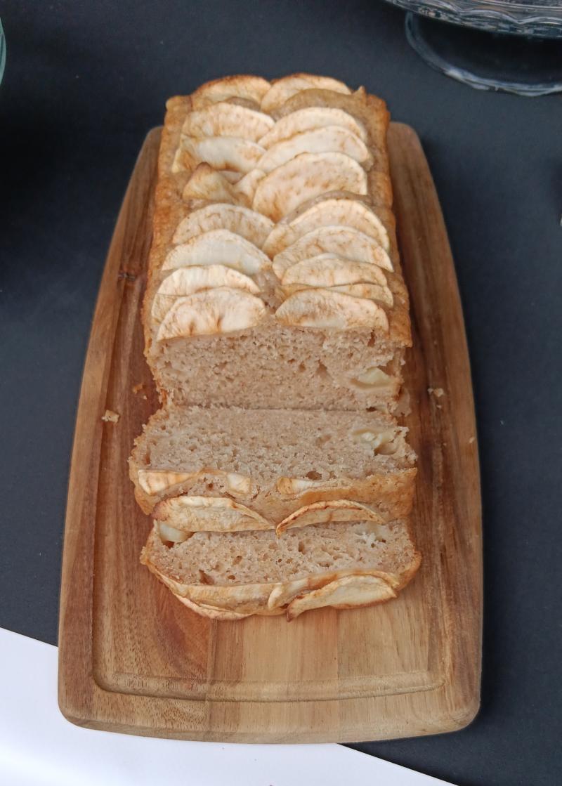 Apple and Cinnamon Loaf