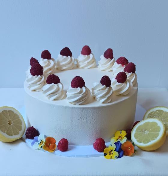 Lemon and Raspberry Cake